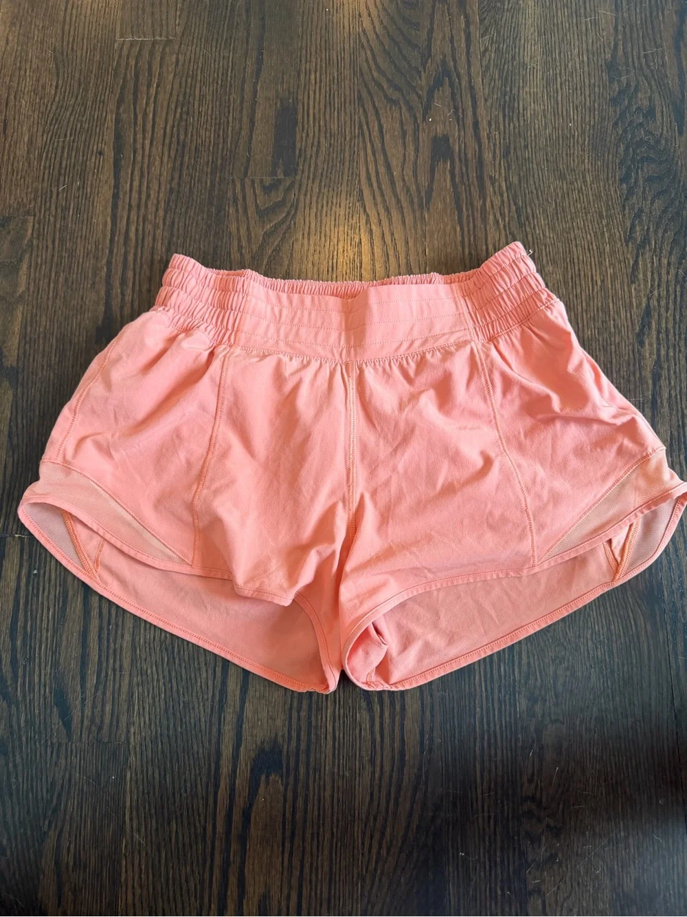 lululemon athletica Sunkist Hotty Hot High Rise Shorts 2.5”